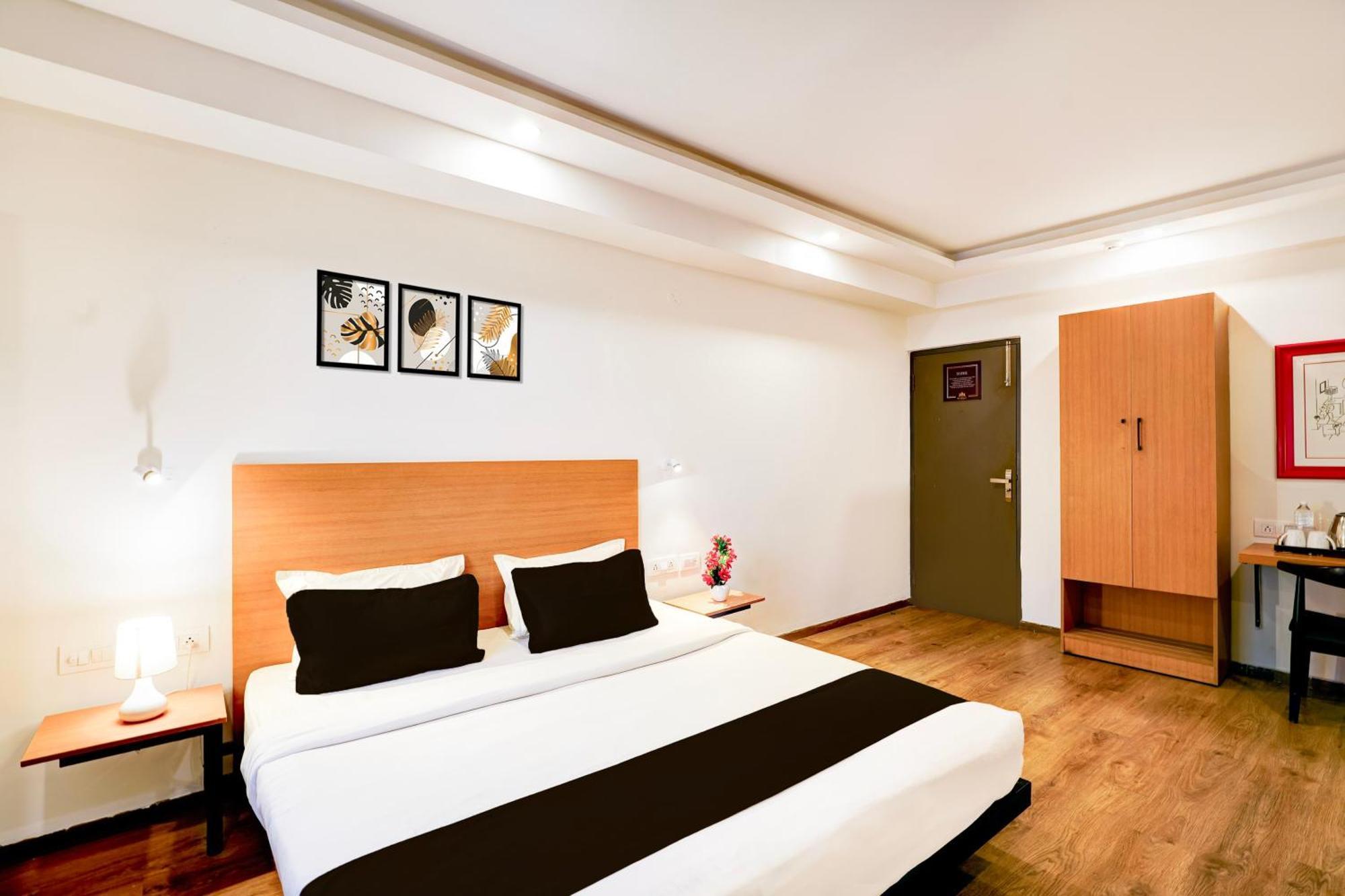 Super Townhouse Jayanagar Bangalore Exterior foto