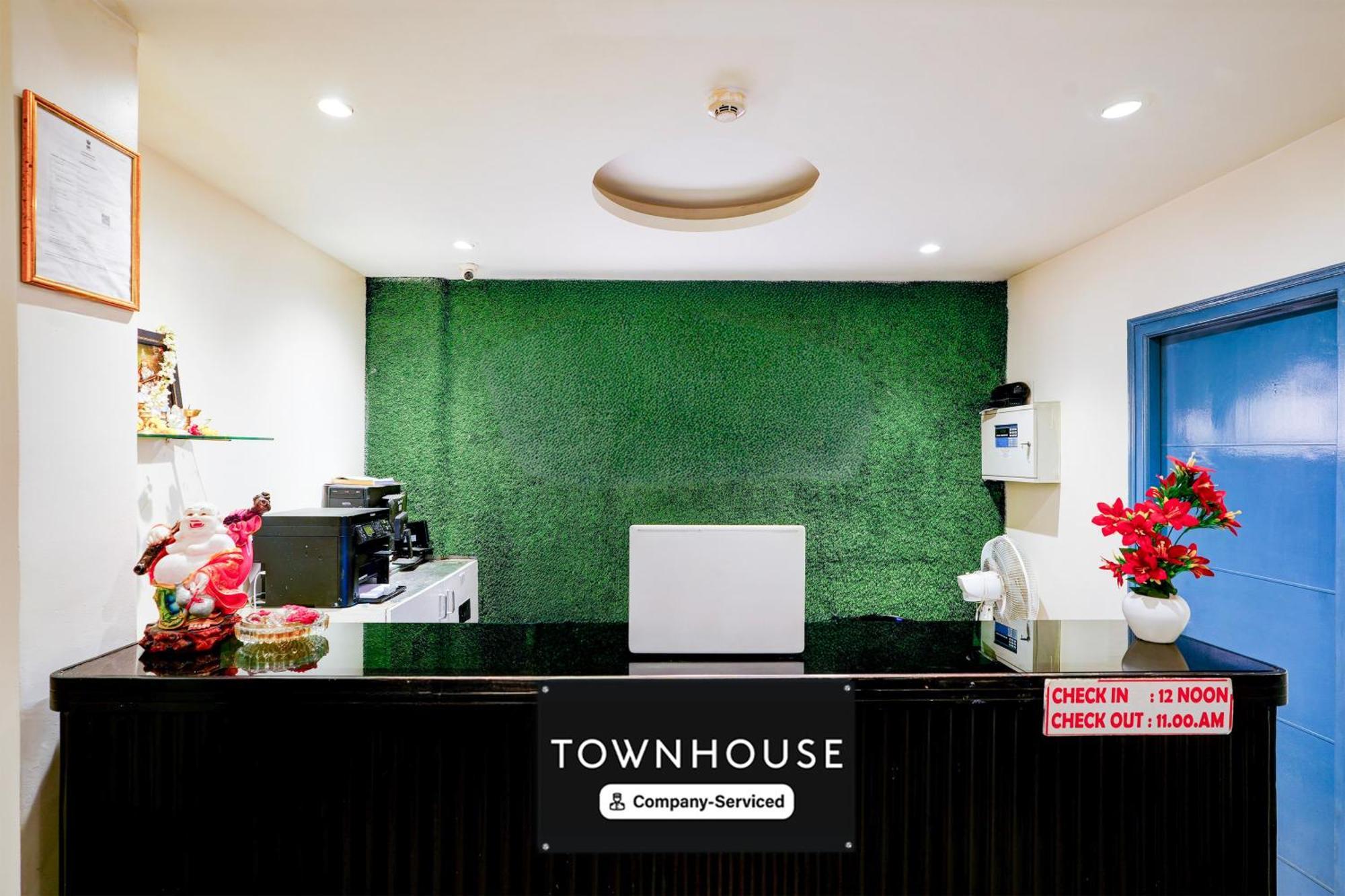 Super Townhouse Jayanagar Bangalore Exterior foto