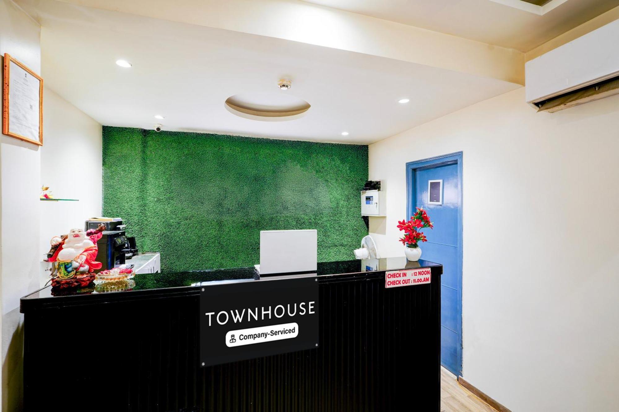 Super Townhouse Jayanagar Bangalore Exterior foto