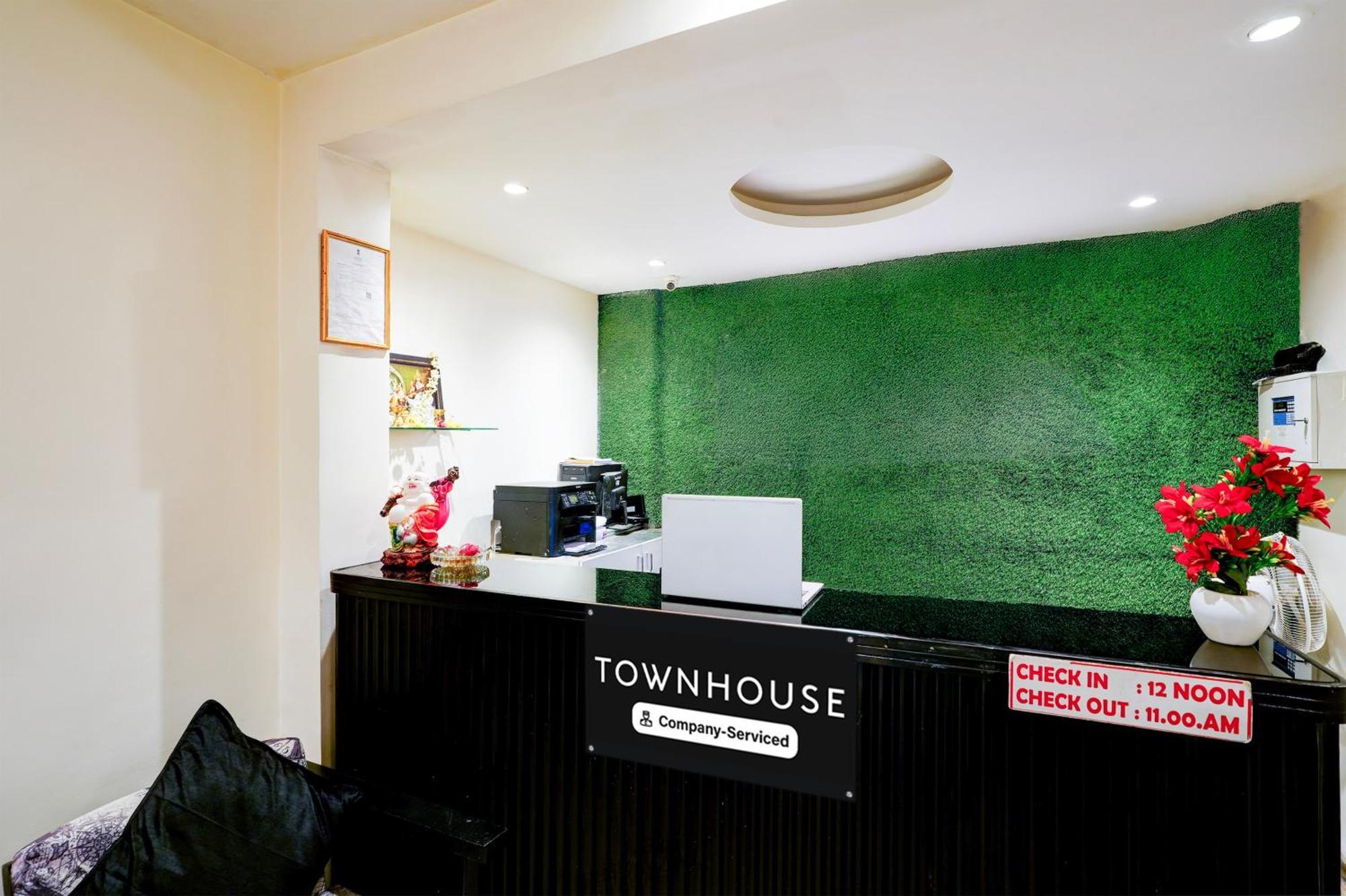 Super Townhouse Jayanagar Bangalore Exterior foto