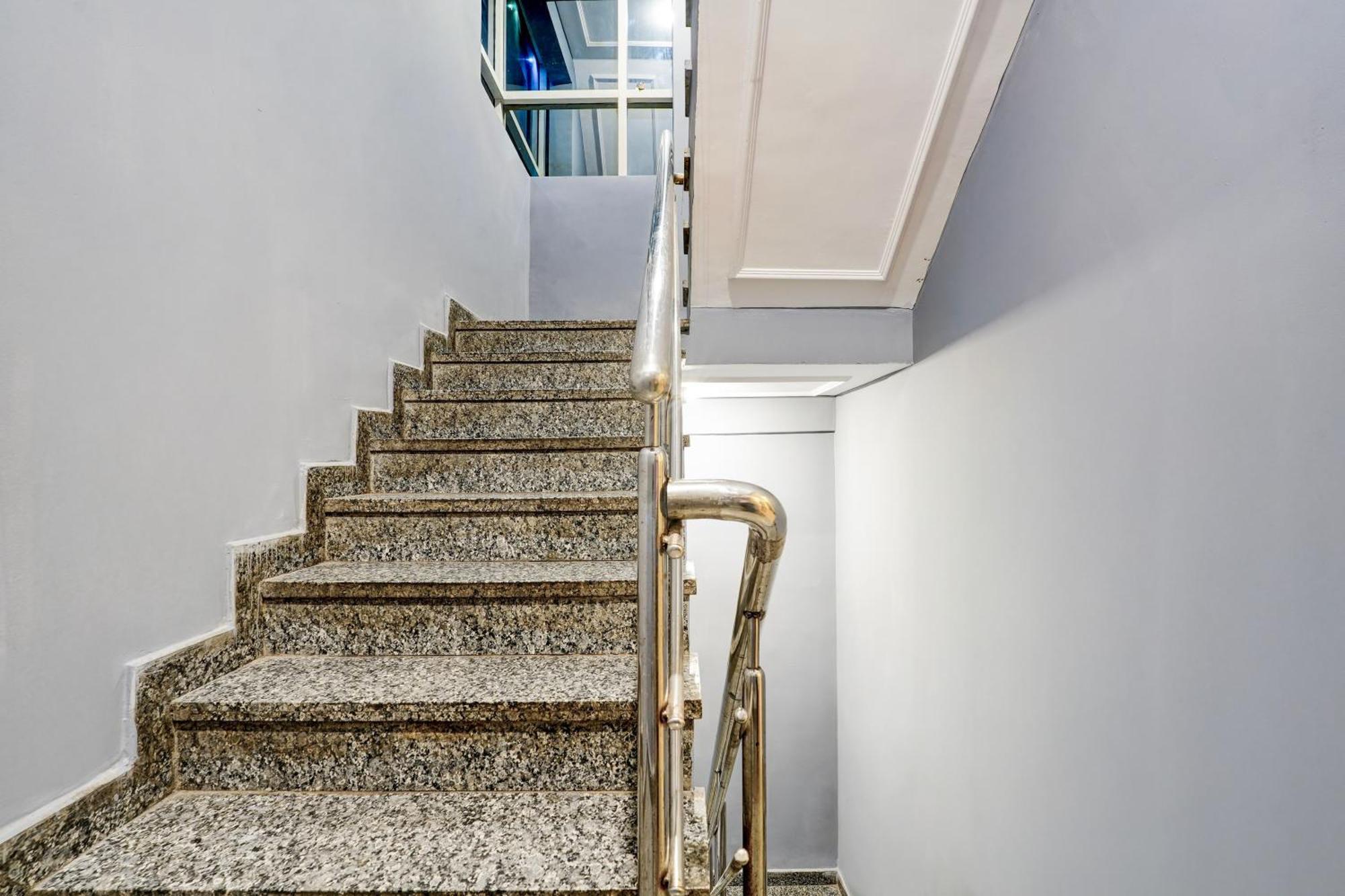 Super Townhouse Jayanagar Bangalore Exterior foto